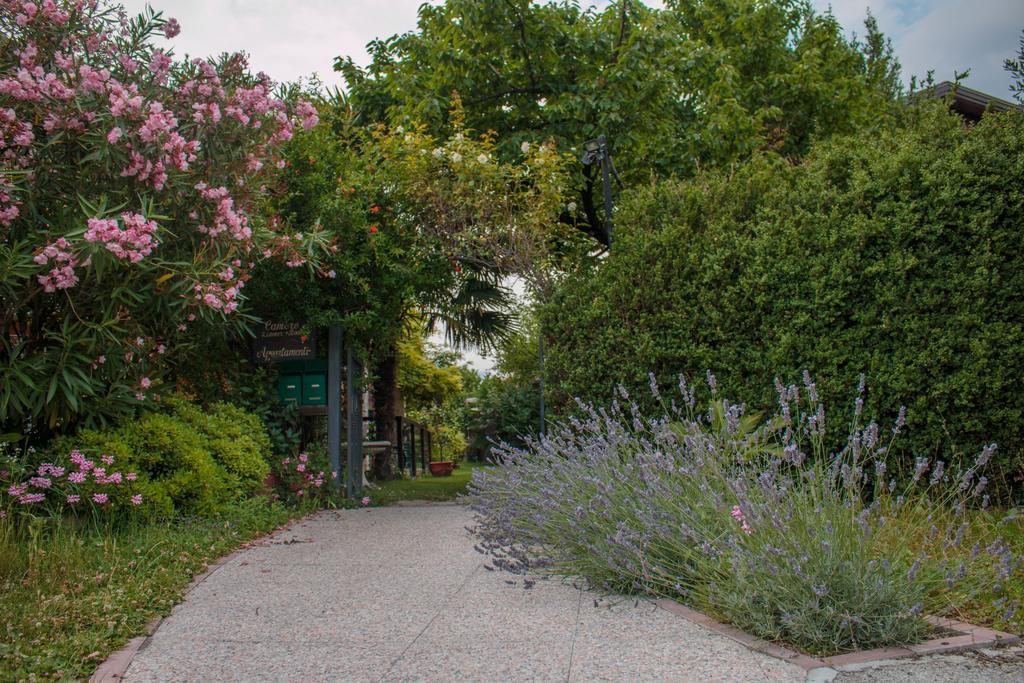 Al Rustico Hotel Torbole Sul Garda Екстериор снимка