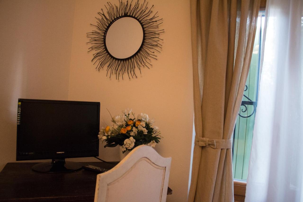 Al Rustico Hotel Torbole Sul Garda Екстериор снимка