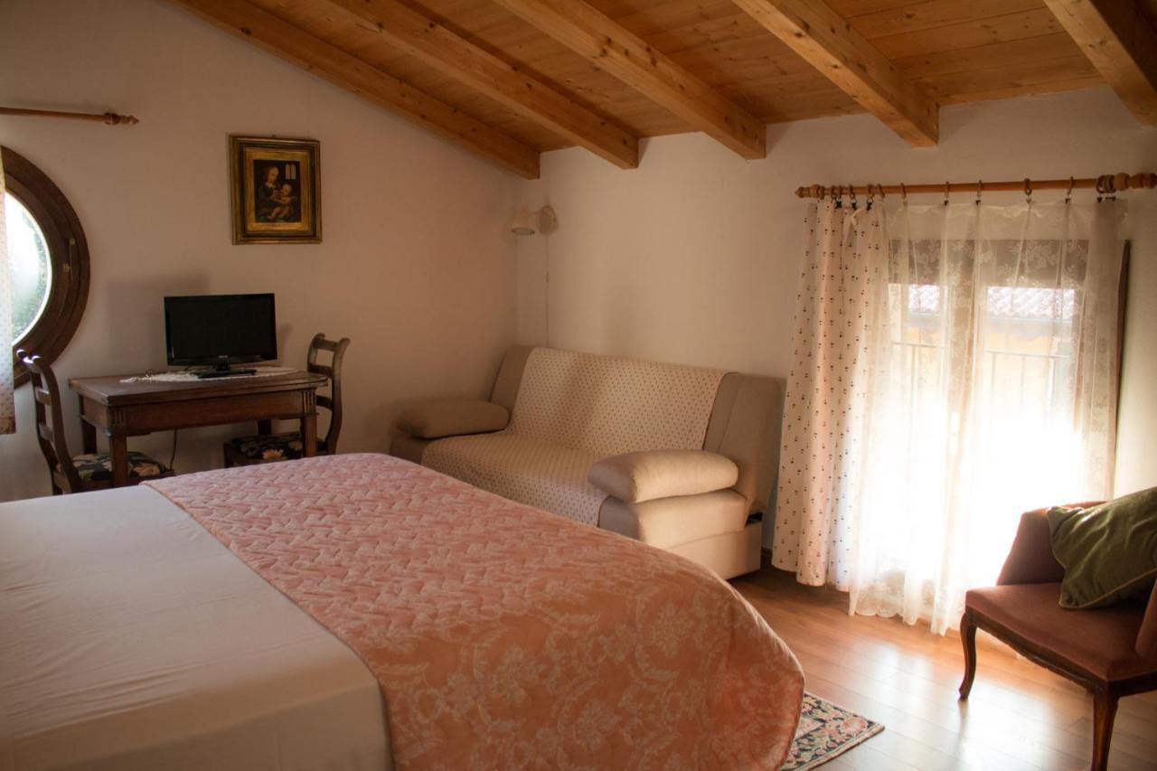 Al Rustico Hotel Torbole Sul Garda Екстериор снимка