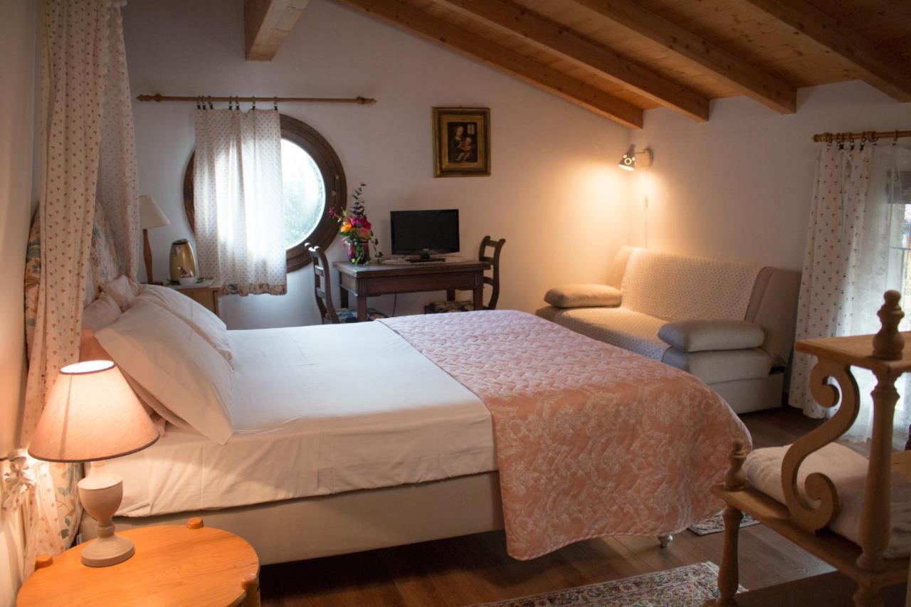 Al Rustico Hotel Torbole Sul Garda Екстериор снимка